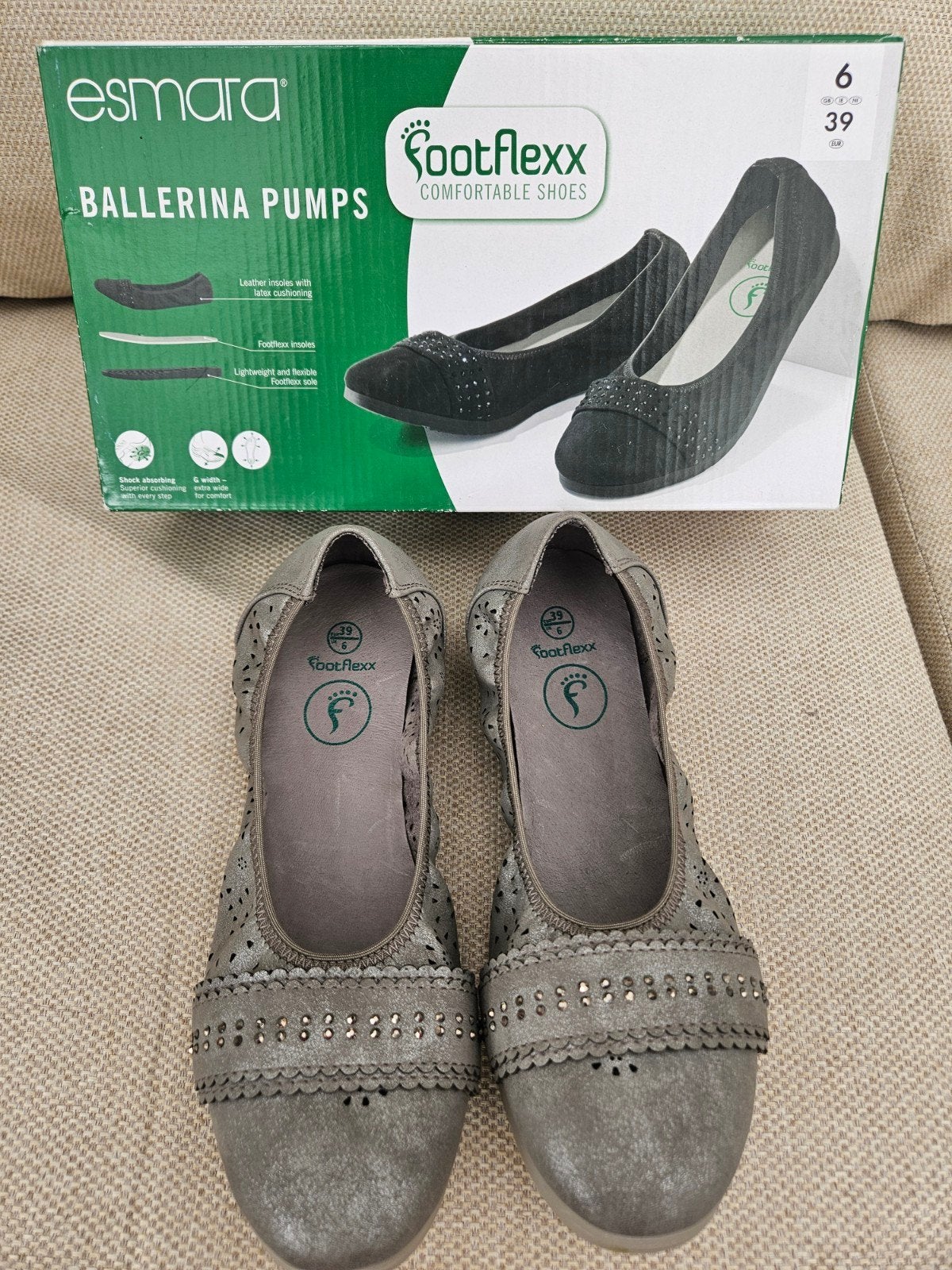 Grijze ballerina's - Footflexx - Maat 39, Kleding | Dames, Schoenen, Zo goed als nieuw, Grijs, Ballerina's, Esmara
