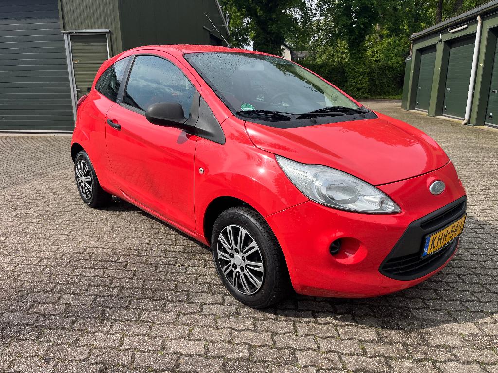Ford Ka 1.2 51KW 29-05-2009 Rood Auto is Top Toestand Zuinig, Auto's, Ford, Voorwielaandrijving, Euro 5, Stof, 4 cilinders