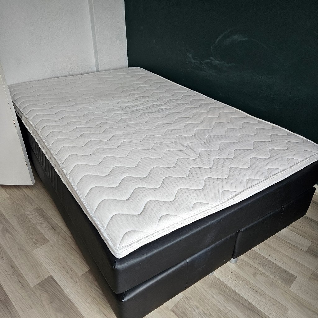 Box spring 140x 200, zwart skyleer, Ophalen, Gebruikt, Zwart, Tweepersoons