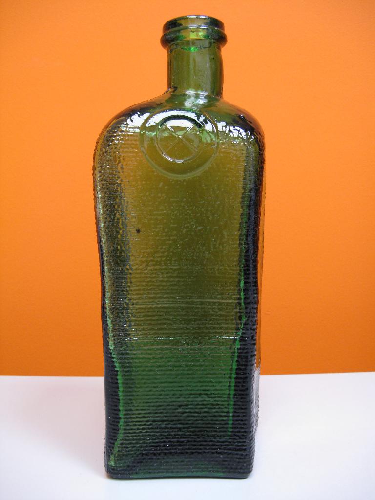 decoratieve asymmetrisch groene glazen fles / vaas, Ophalen of Verzenden