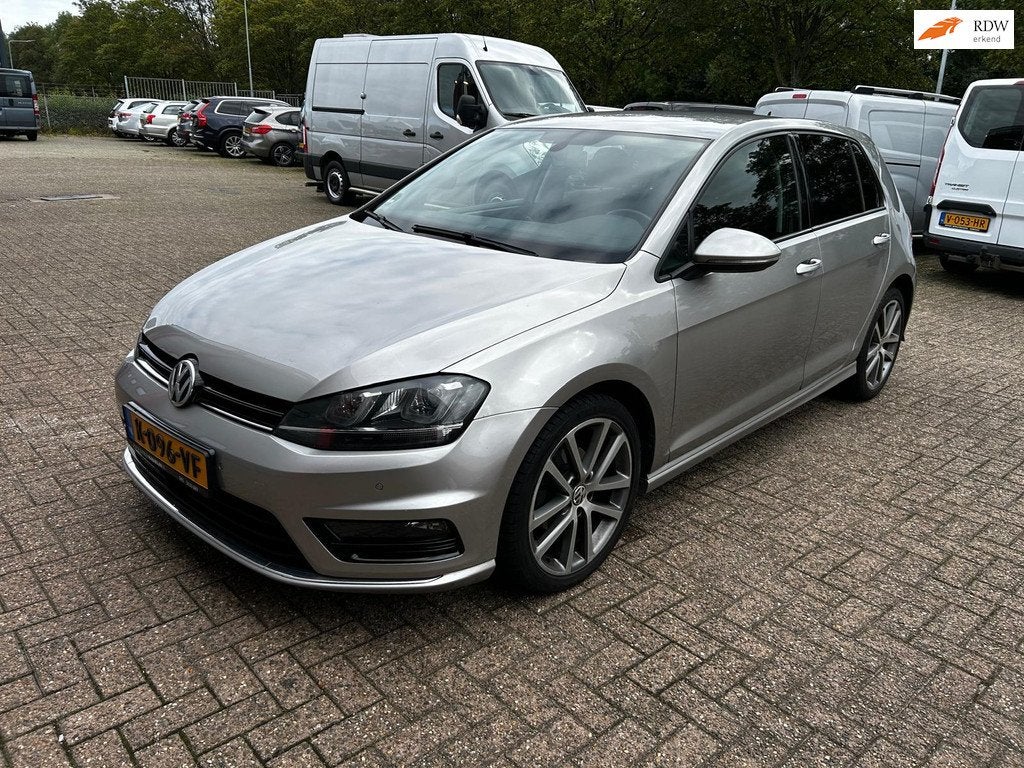 Volkswagen Golf 1.6 TDI Highline Automaat - Airco/ Cruise/ N, Euro 5, Stof, Gebruikt, 4 cilinders
