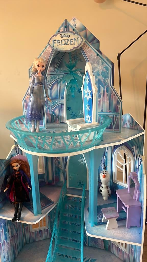 Elsa kasteel met elsa, ana, kristof, sven en slee ️, Ophalen, Gebruikt, Poppenhuis
