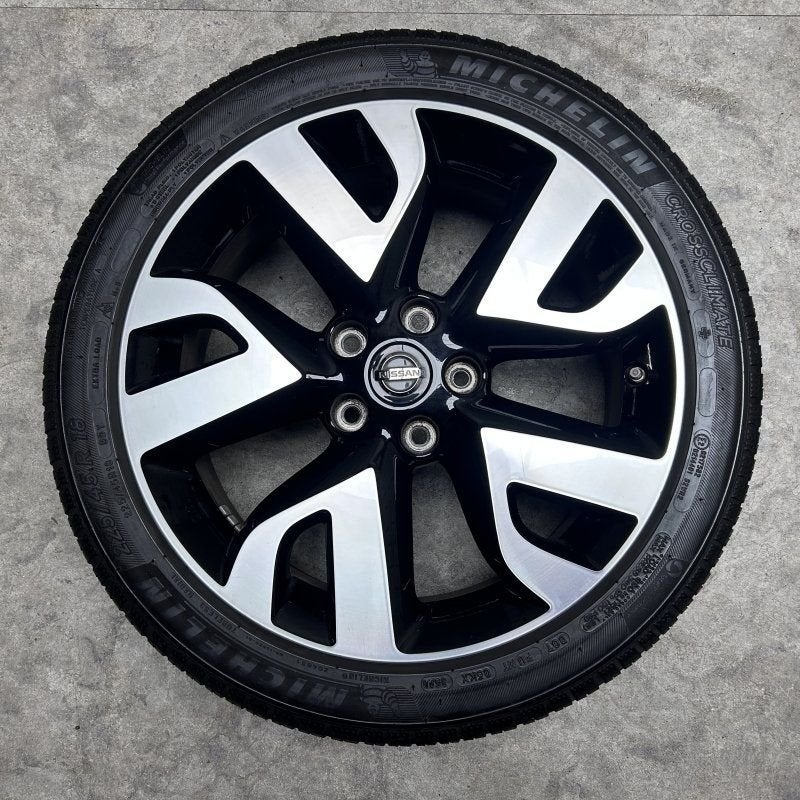 18 inch originele velgen + vierseizoenenbanden Nissan Juke, 18 inch, Gebruikt, -, -