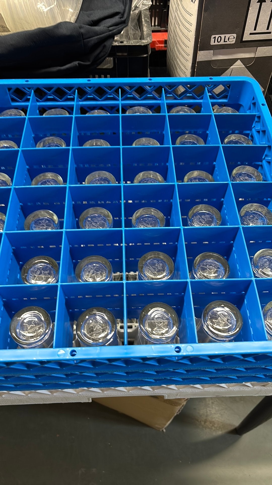 Heineken glazen in krat, Ophalen, Gebruikt