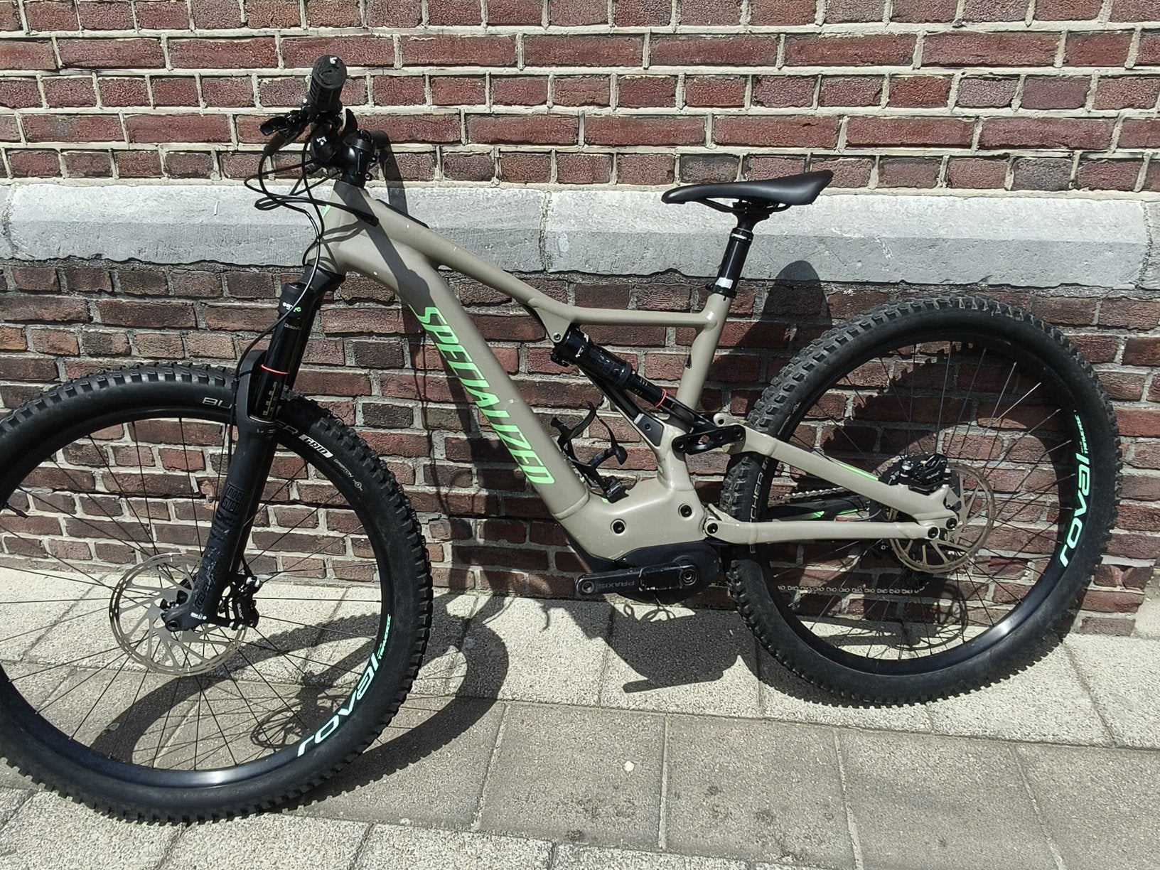 Specialized levo mountainbike ebik sram rockshox fiets, Ophalen