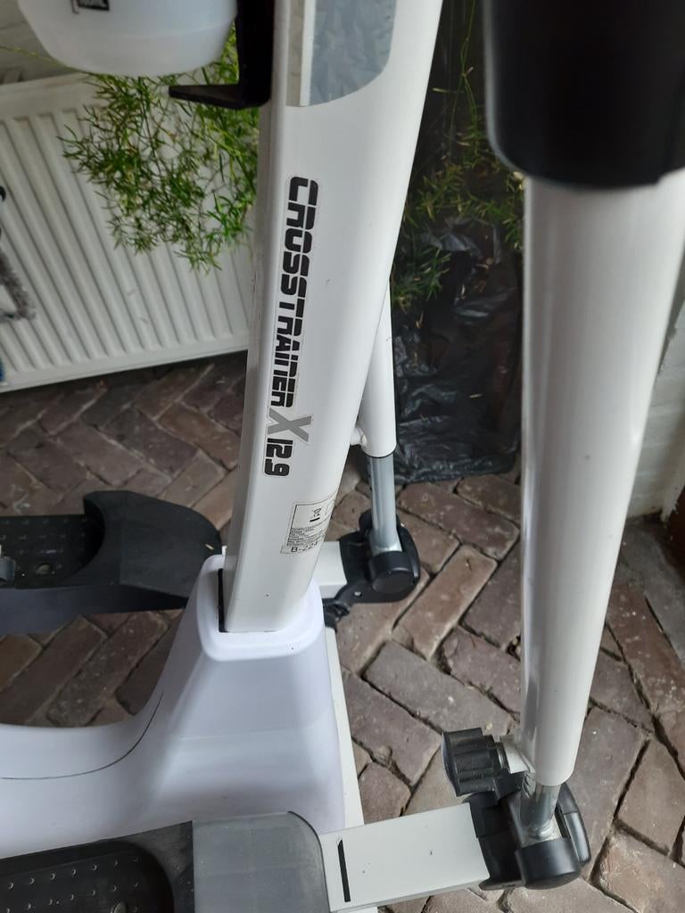 Crosstrainer X12.3, Sport en Fitness, Fitnessapparatuur, Ophalen, Buik, Zo goed als nieuw, Crosstrainer
