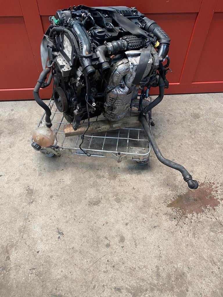 Motor Peugeot 308 2014 1.6 HDI 350634 km motor code BHZ, Ophalen, Citroën