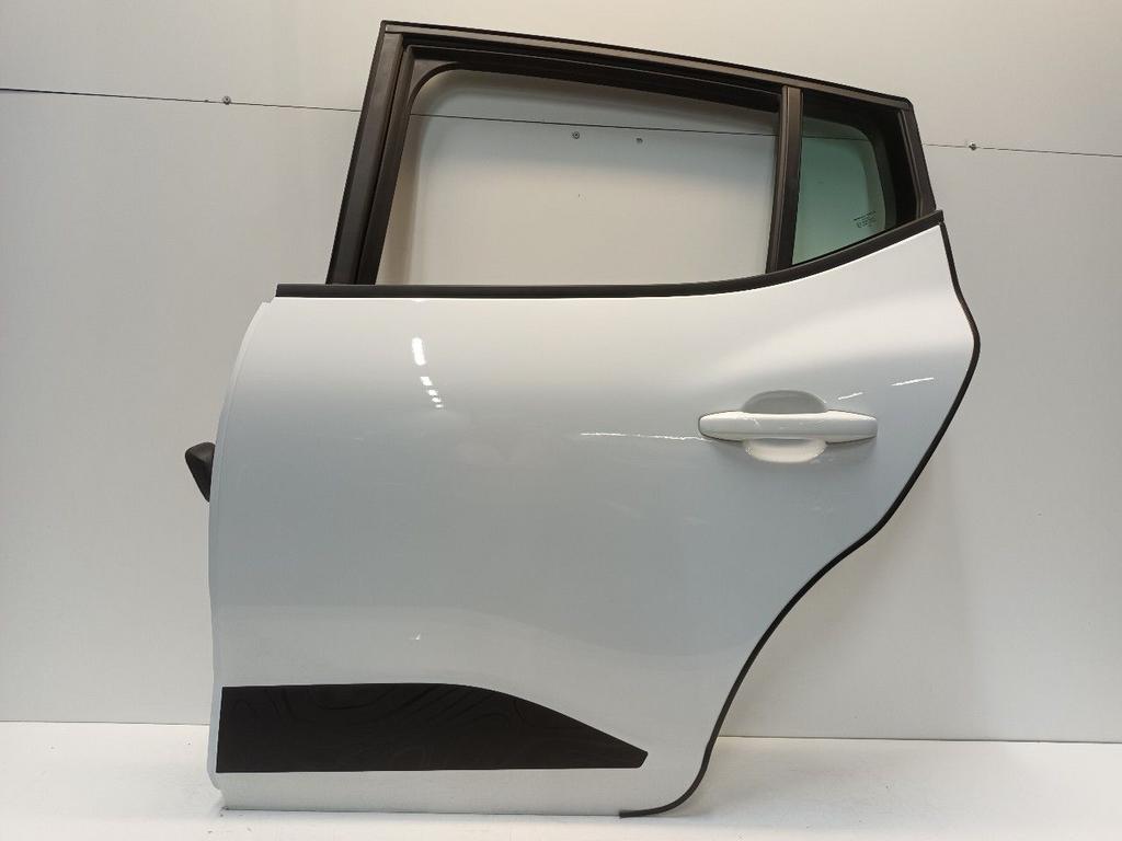 Portier links achter Dacia Sandero, Auto-onderdelen, Dacia, Onderdelen@venauto.nl, Van der Ven Autorecycling B.V., Gebruikt