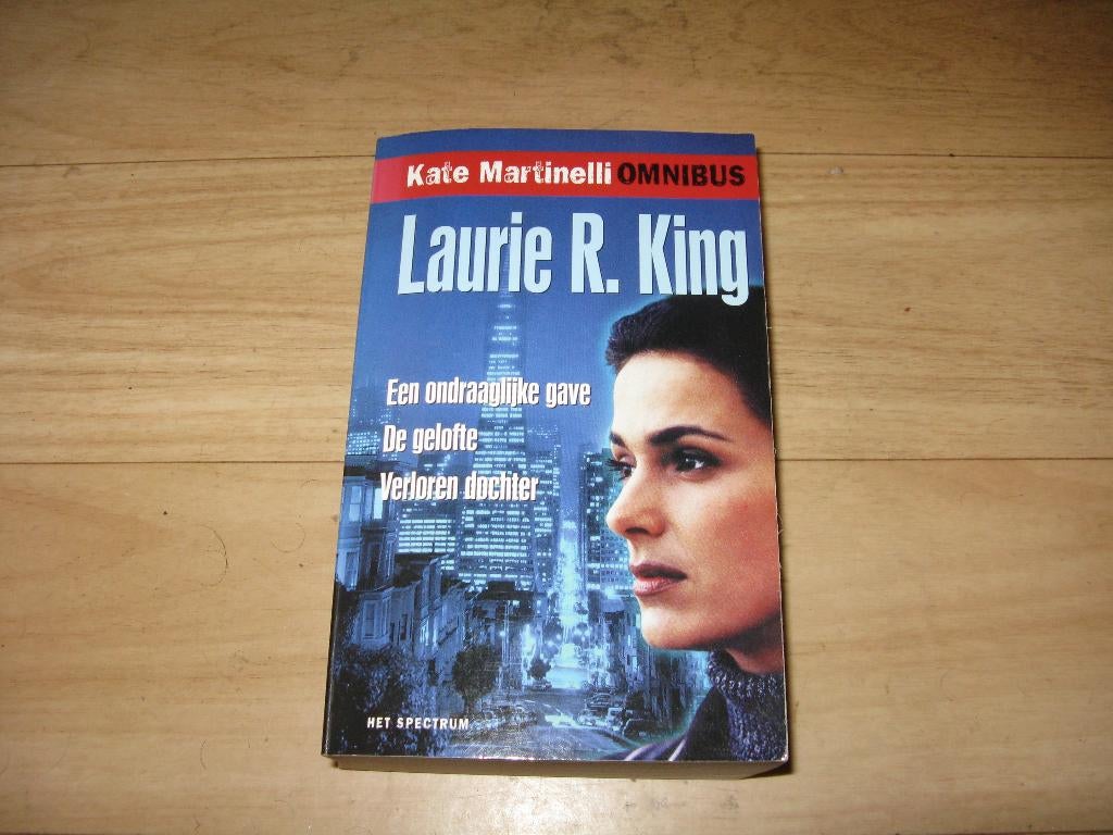 Laurie R. King - Kate Martinelli omnibus, Boeken, Ophalen of Verzenden, Gelezen
