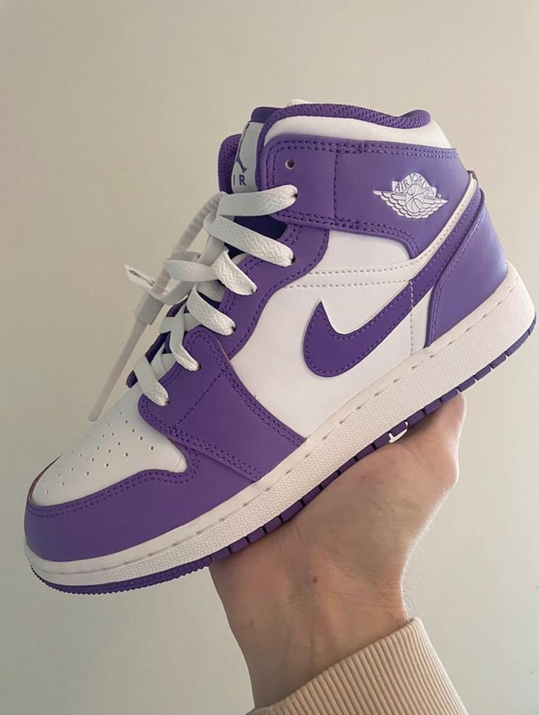 Nike Air Jordan 1 Mid ‘Purple Venom’ 38.5, Overige kleuren, Nike, Nieuw, Ophalen of Verzenden