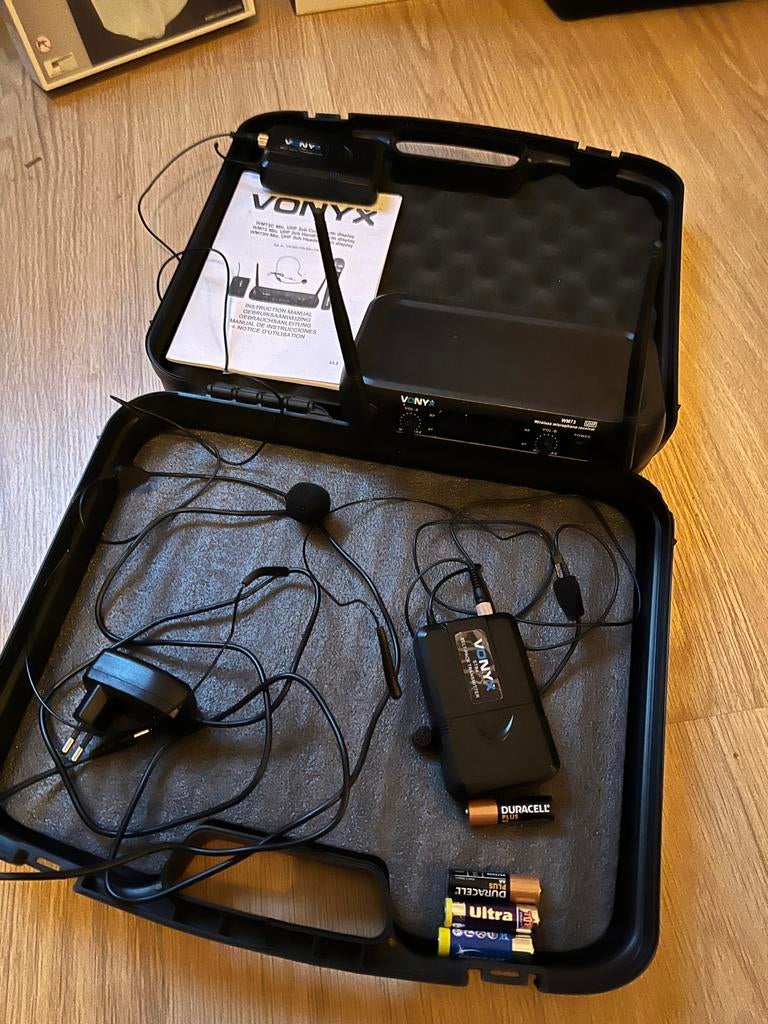 Vonyx WM73H Draadloze Headset Set - Zo goed als nieuw!, Ophalen of Verzenden, Zo goed als nieuw, Zangmicrofoon, Draadloos