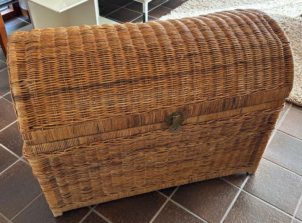 Grote gevlochten rieten mand, reiskist of hutkoffer, Ophalen, Minder dan 50 cm, Gebruikt, 50 tot 75 cm