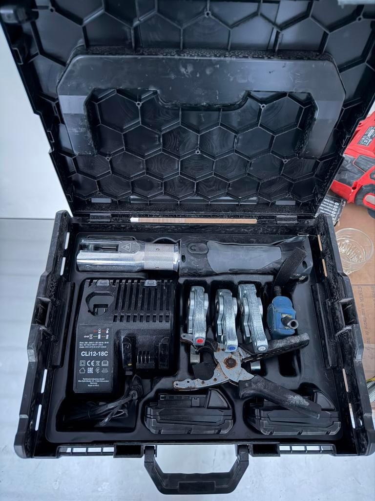Bonfix uponor accu perstang - TE HUUR, Ophalen, Nieuw