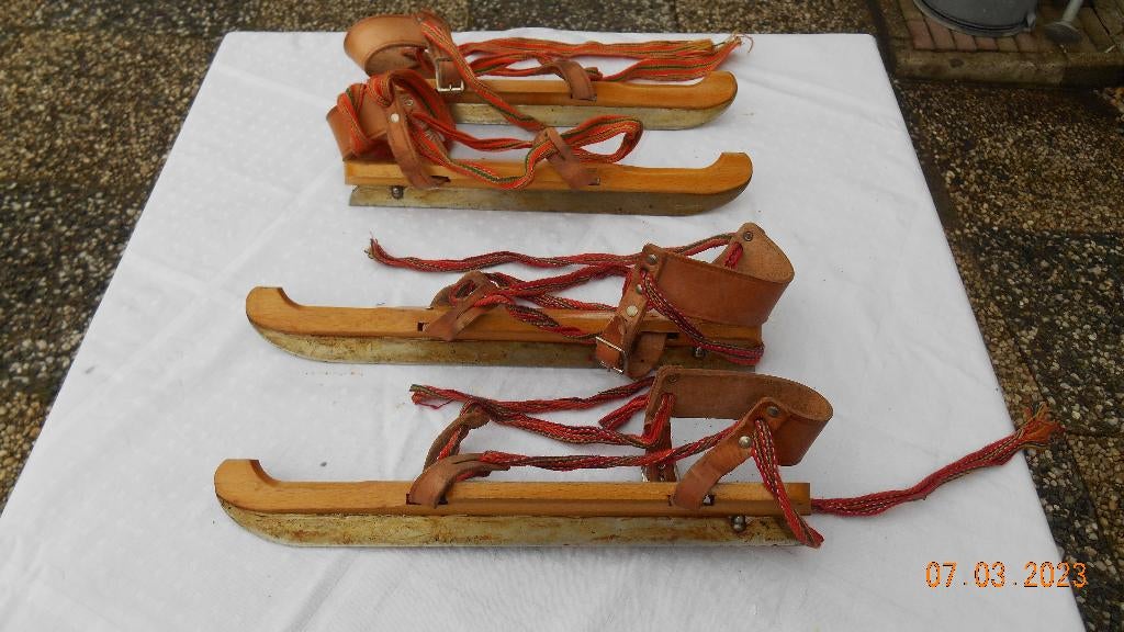 Friese houten doorloper-schaatsen Zandstra., Ophalen of Verzenden, Zo goed als nieuw, Overige sporten, Overige typen