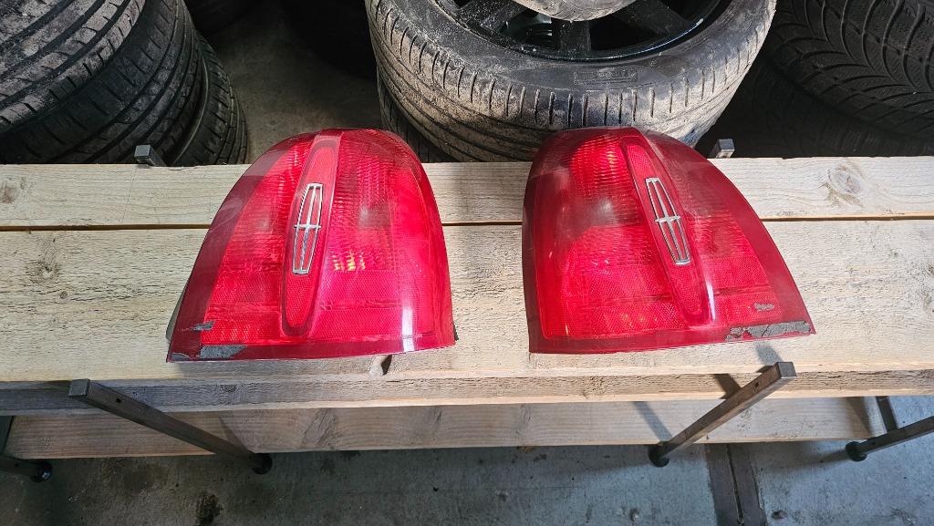 Lincoln Town Car Achterlicht linksachter, Auto-onderdelen, Verlichting, Lincoln, Gebruikt, Ophalen of Verzenden