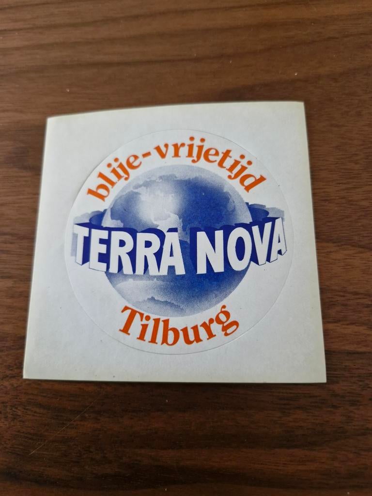 5908 Terra Nova Tilburg Sticker - Blije Vrijetijd, Ophalen of Verzenden, Gebruikt, Overige typen