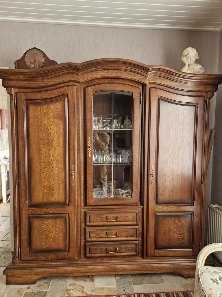 Prachtige antieke servies/ vitrinekast, Ophalen