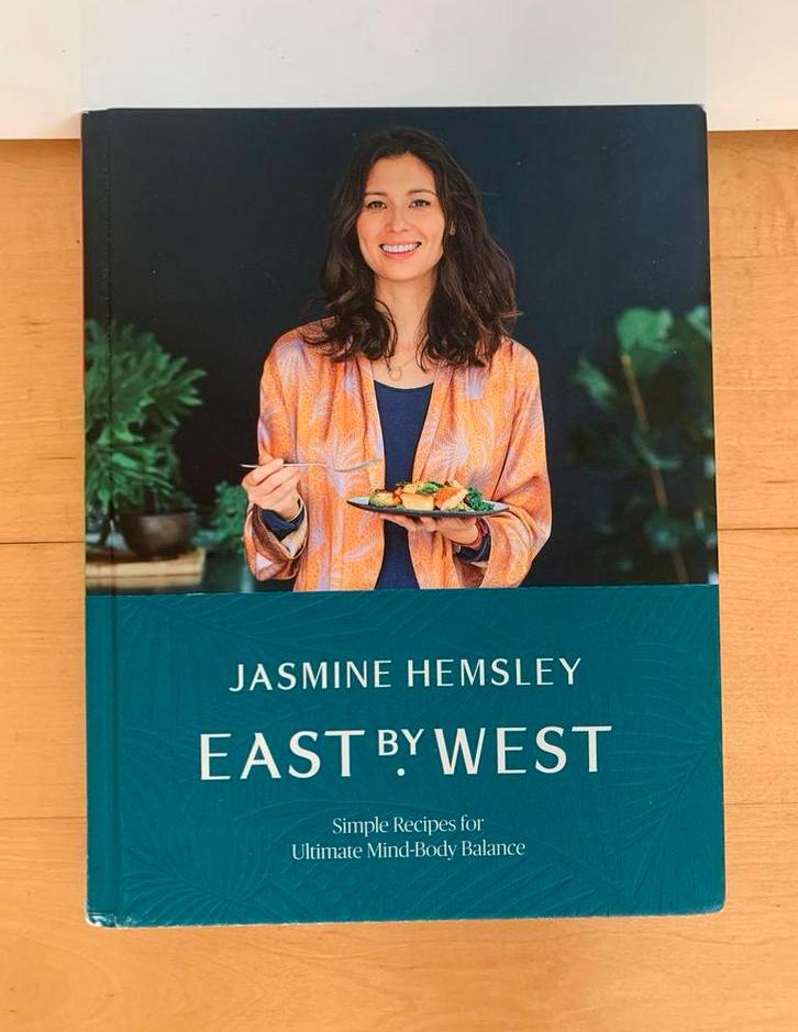 Jasmine Hemsley : East by West, Boeken, Ophalen of Verzenden, Gelezen, Hoofdgerechten, Gezond koken