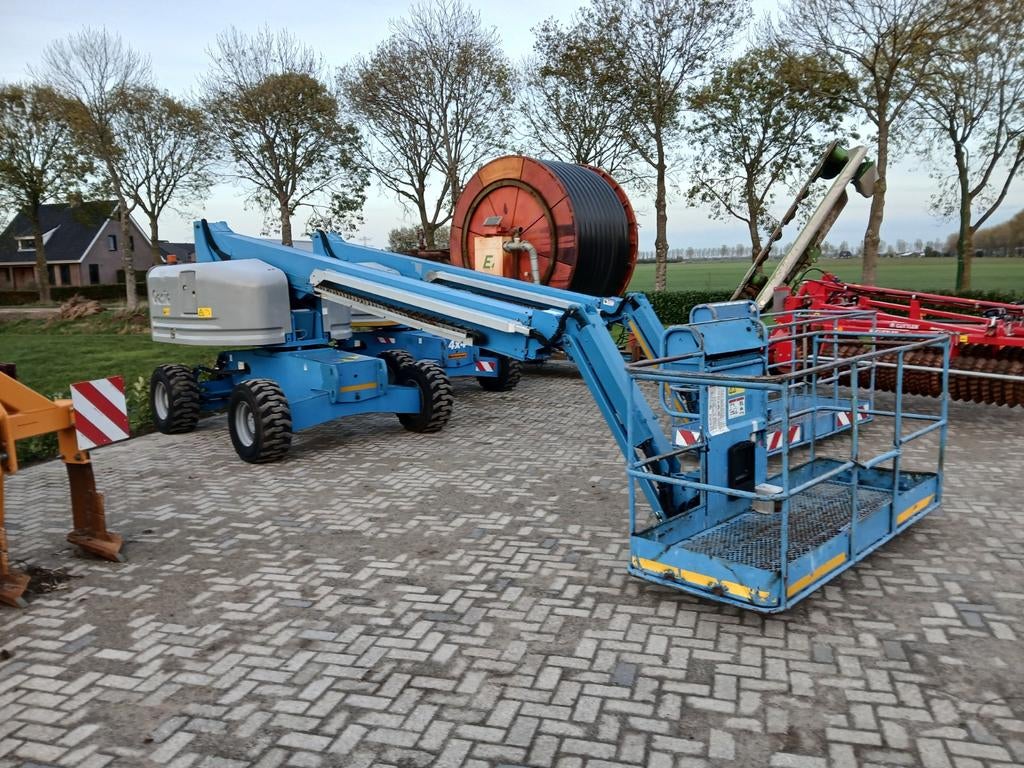 Genie hoogwerkers te huur s45 s65 en schaarhoogwerker