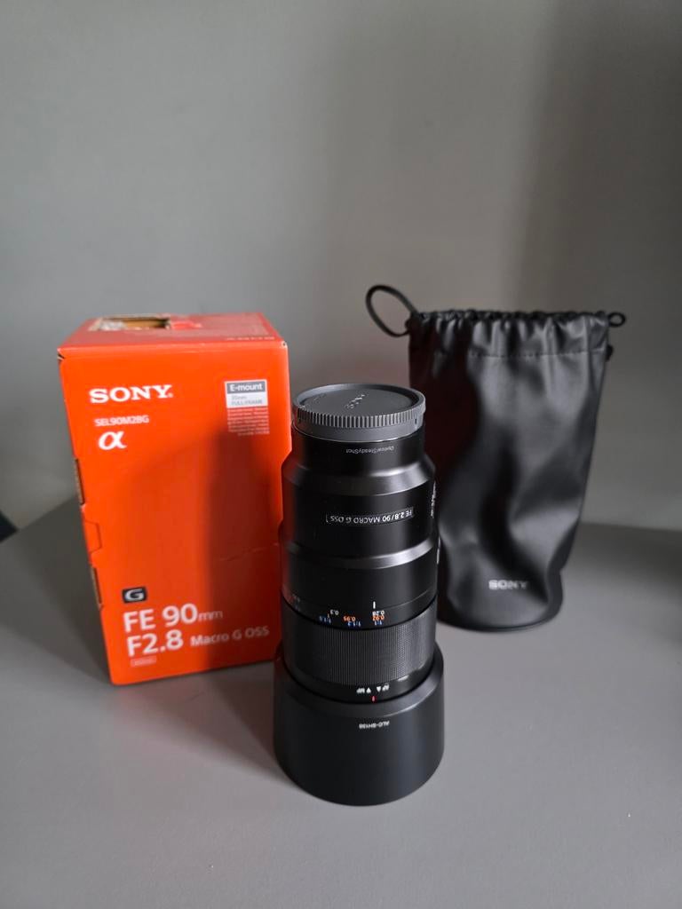 Sony FE 90mm f/2.8 Macro G OSS Lens, Ophalen, Zo goed als nieuw, Macrolens