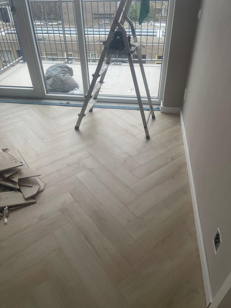 Laminaat leggen, verf, behang, stukadoor 0626236594, Ophalen of Verzenden, Zo goed als nieuw, Minder dan 10 m², Laminaat