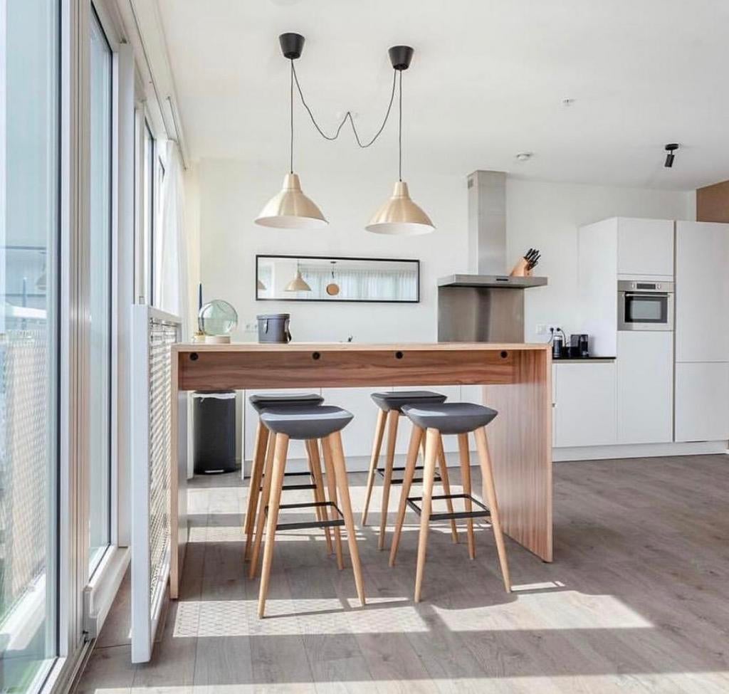 Luxe bartafel met 4 design barkrukken – De Vorm Pebble, In hoogte verstelbaar, 60 tot 90 cm, Zo goed als nieuw, 4 krukken