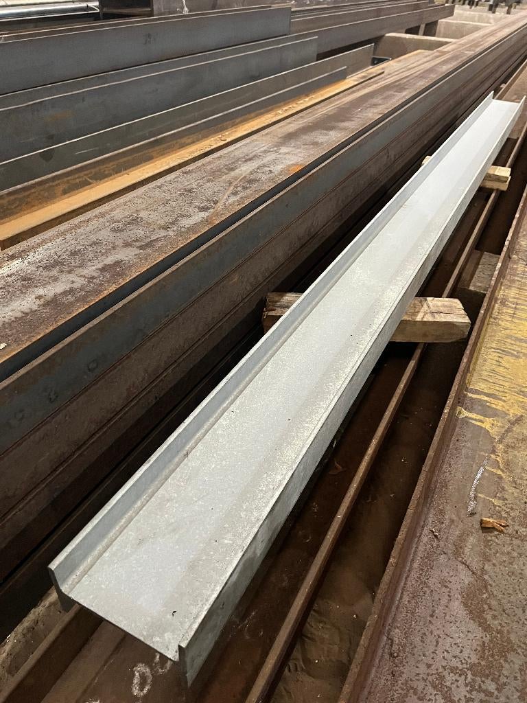 Diverse stalen ipe balken ipe400  ipe450, Ophalen, Nieuw, IJzer