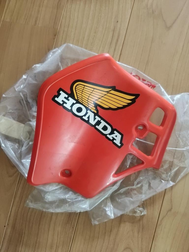 Honda cr250 1983 elsinore NOS radiator kapje, Motoren, Ophalen of Verzenden, Nieuw