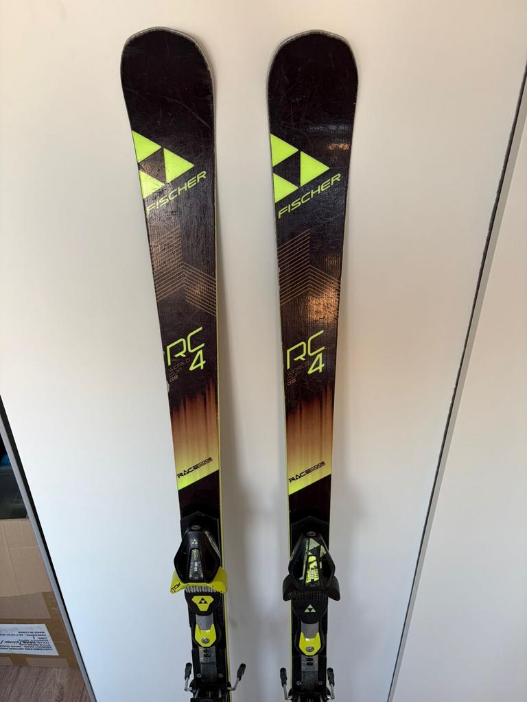 Fischer Racing Ski - Gebruikt, Goede Staat, Sport en Fitness, Skiën en Langlaufen, Ophalen, 160 tot 180 cm, Carve, Skiën