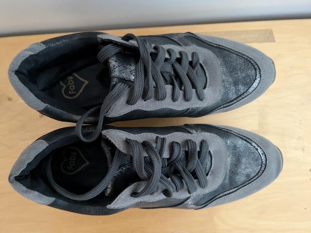 Fabs sneakers maat 40,5, Ophalen of Verzenden, Zo goed als nieuw, Sneakers of Gympen