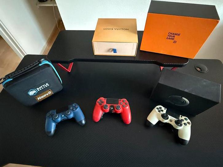 Scuf, Battle Beaver & DS4 controllers (lees beschrijving), Spelcomputers en Games, Games | Overige, Zo goed als nieuw, Shooter