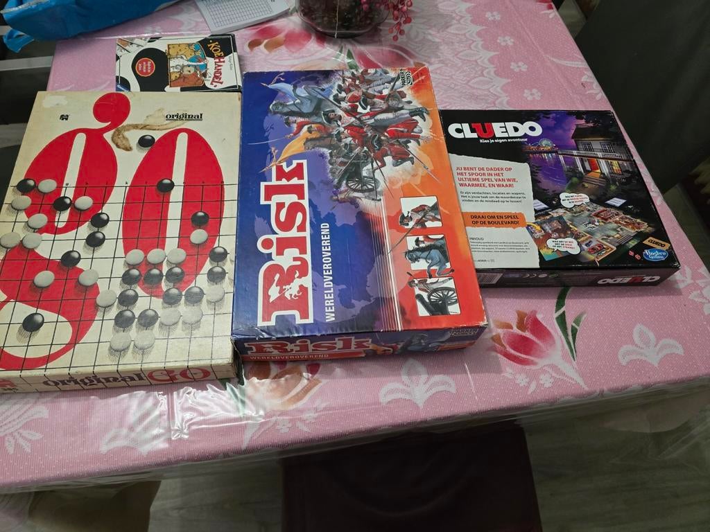 Bordspellen Collectie: Go, Risk, Cluedo, Vijf spelers of meer, Ophalen of Verzenden, Gebruikt, Diverse