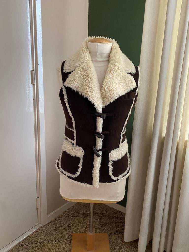 Gilet, bruin suèdelook, met teddyvoering, mt S, Zara, Ophalen of Verzenden, Zo goed als nieuw, Maat 36 (S), Bruin