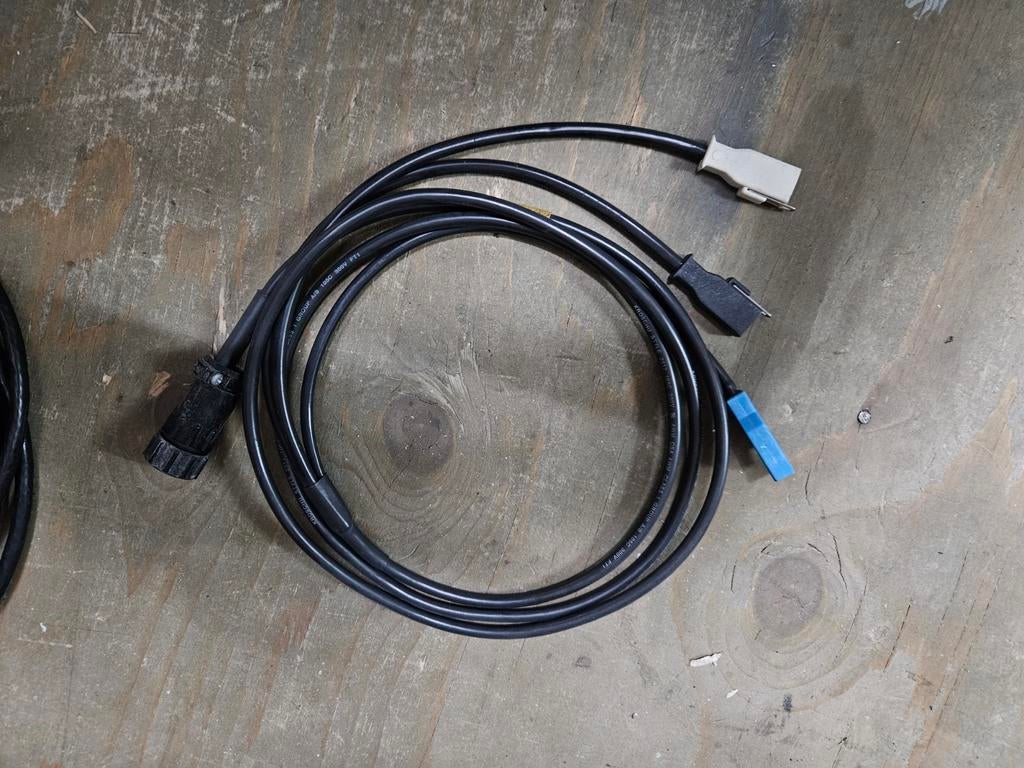 Bosch kts 300 uitleeskabel  vw  opel, Auto diversen, Ophalen of Verzenden