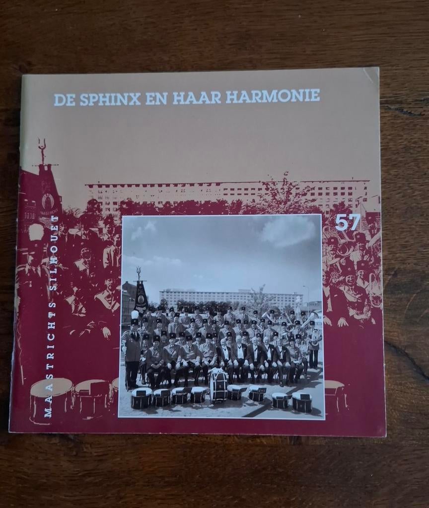 De Sphinx en haar Harmonie uit de reeks Maastrichts Silhouet, Boeken, Ophalen of Verzenden, Zo goed als nieuw