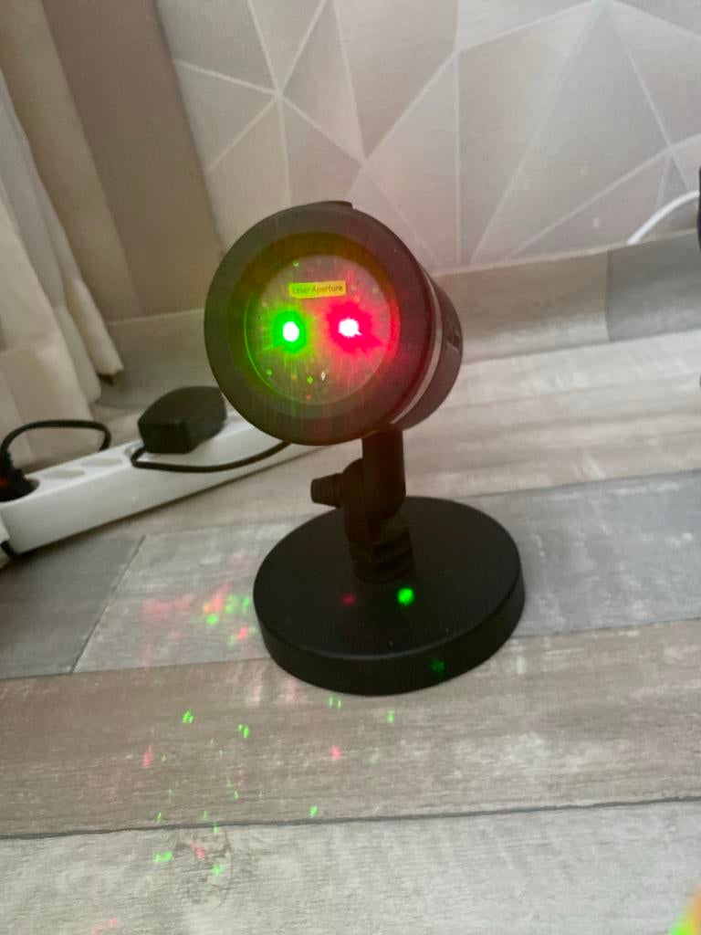Zo goed als nieuwe laser projector, Ophalen of Verzenden, Zo goed als nieuw, Laser, Geluidgestuurd
