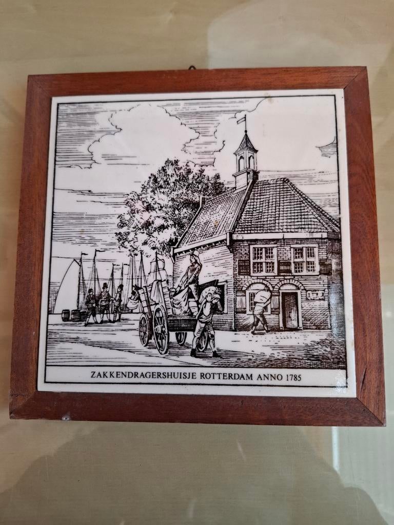 Vintage Rotterdamse tegel "Zakkendragershuisje Delfshaven", Antiek en Kunst, Ophalen of Verzenden