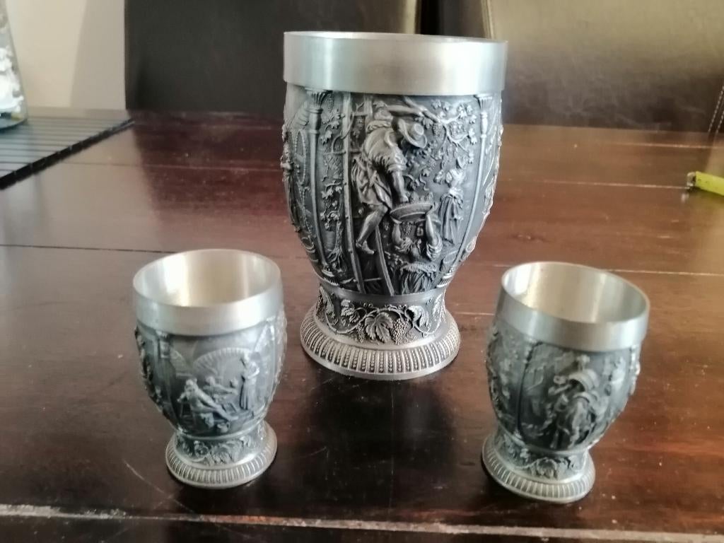 Antiek tinnen beker met 2 kopjes, Antiek en Kunst, Antiek | Tin, Ophalen of Verzenden