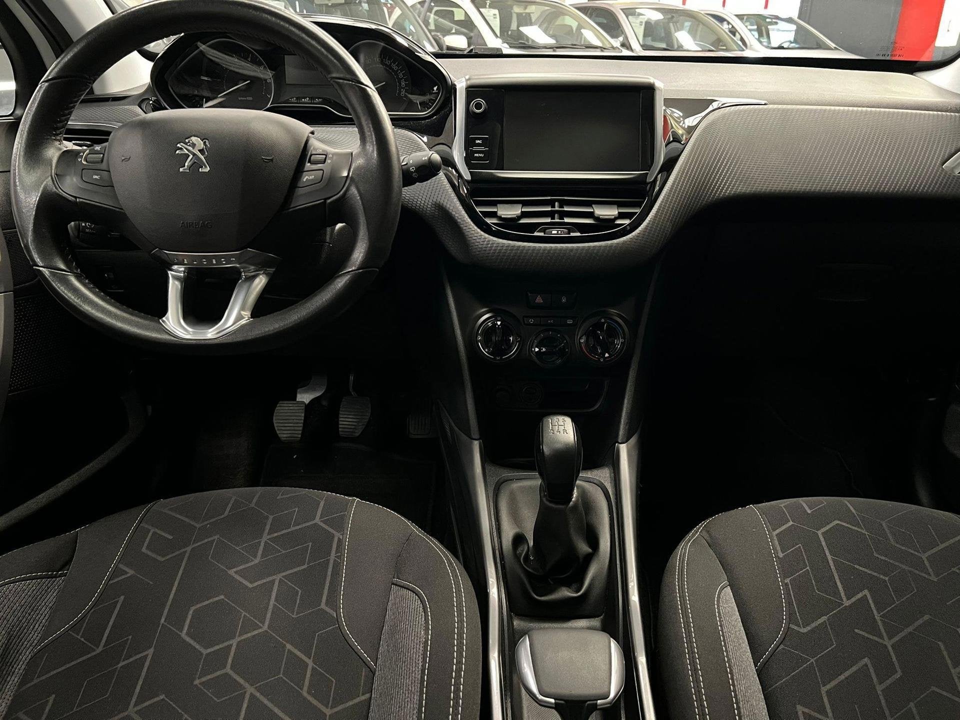 Peugeot 2008 1.2 PureTech Blue Lion NAP - Distr. Vervangen, Auto's, Voorwielaandrijving, Stof, Origineel Nederlands, Bedrijf