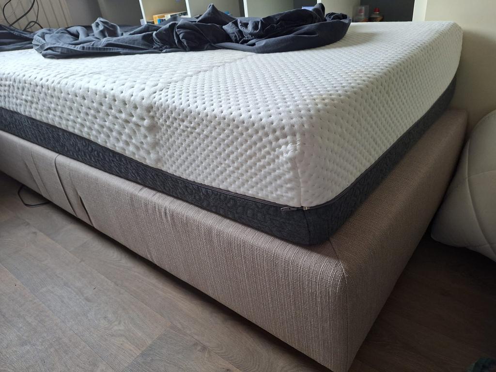 Decupre verstelbaar bed met matras, 90 cm, Eenpersoons, Beige, Ophalen of Verzenden