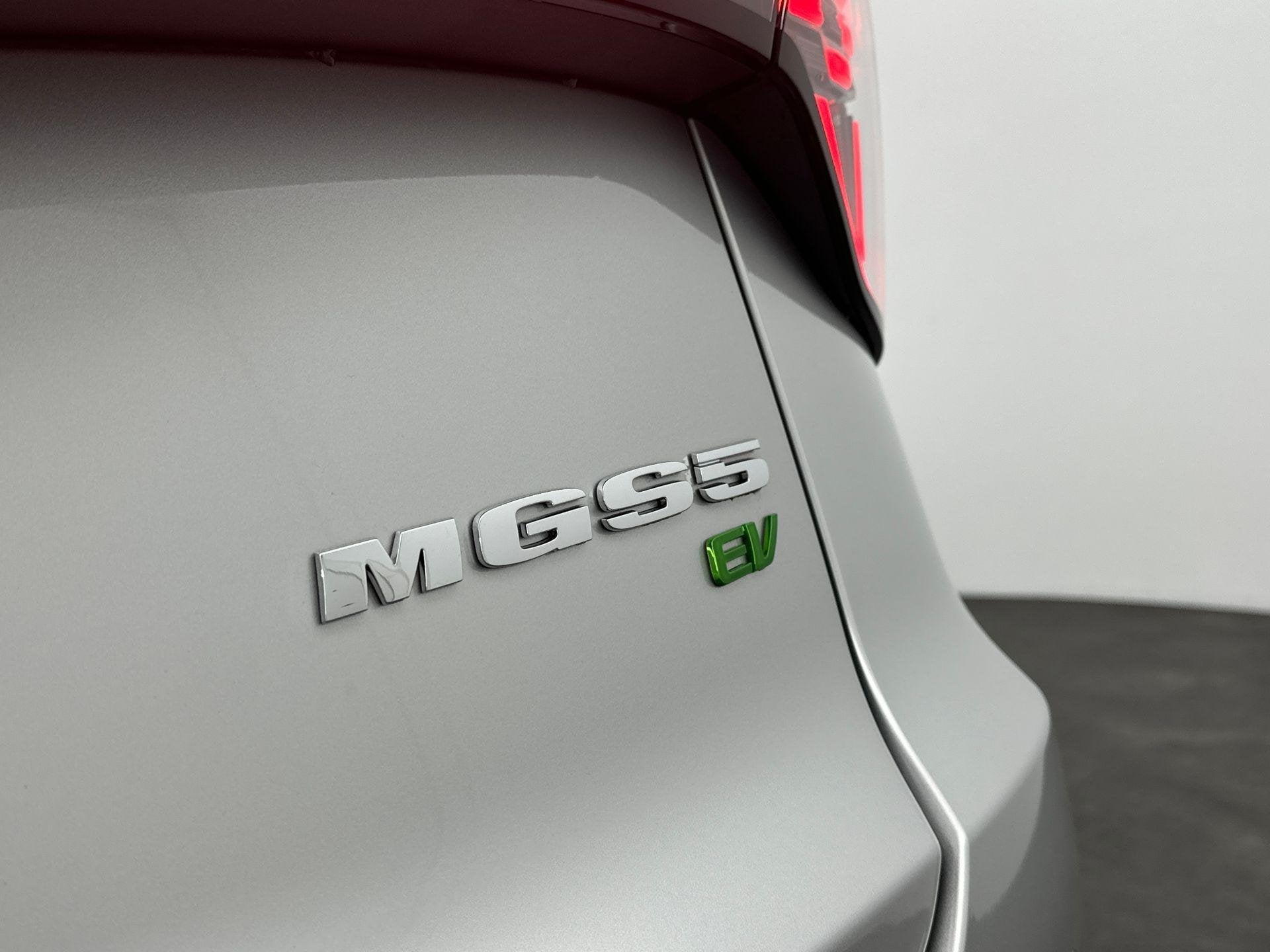 MG MGS5 EV Luxury 64 kWh | Trekhaak | Navi | 360 CAM | ACC, Auto's, Automaat, Achterwielaandrijving, 1700 kg, 31 min