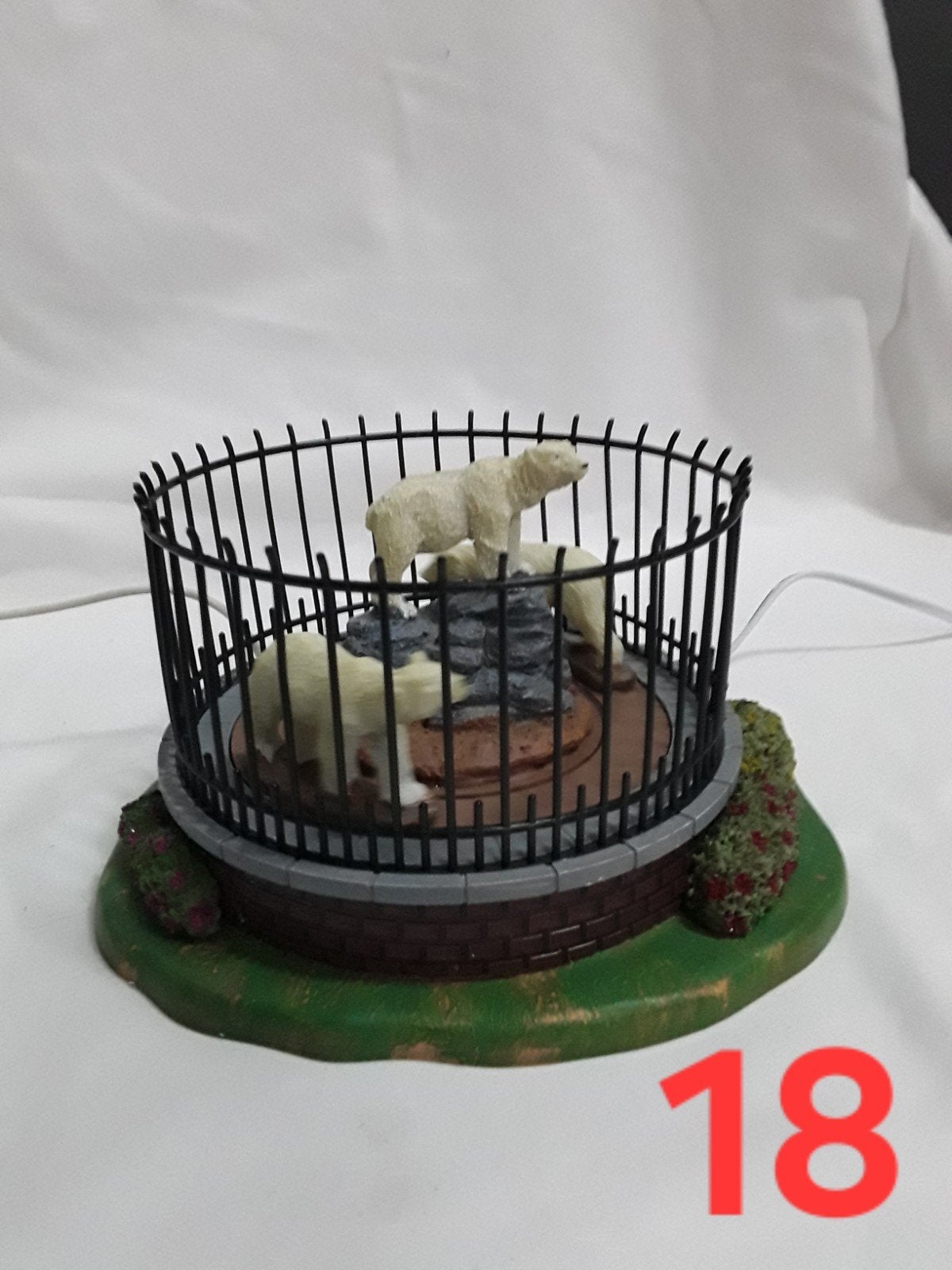 Lemax 84847 polar bear cage jaar 2008., Diversen, Kerst, Ophalen of Verzenden
