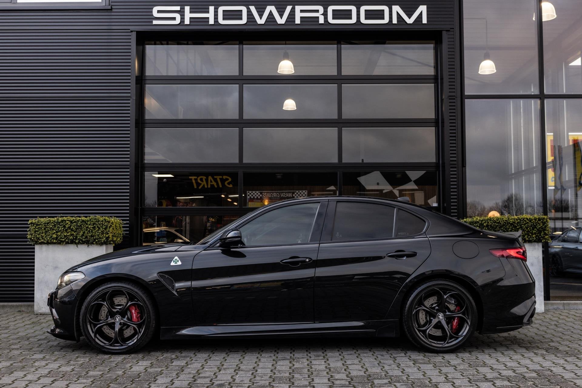 Alfa Romeo Giulia 2.9 V6 Quadrifoglio, 510 PK, Carbon, Camer, Auto's, Alfa Romeo, Achterwielaandrijving, Gebruikt, Zwart, Bedrijf