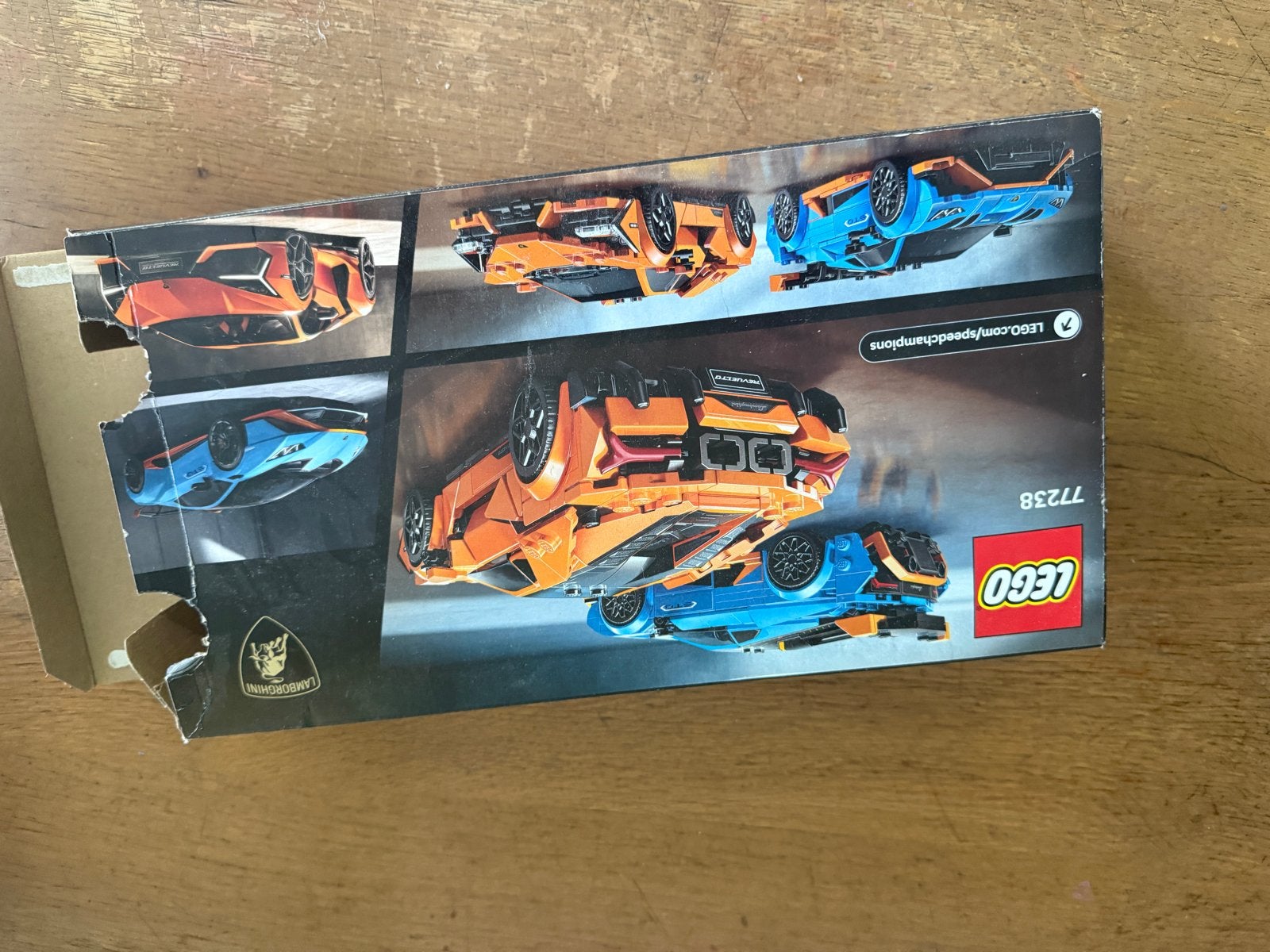 LEGO Speed Champions Lamborghini Huracán & Revuelto 76928, Ophalen, Gebruikt