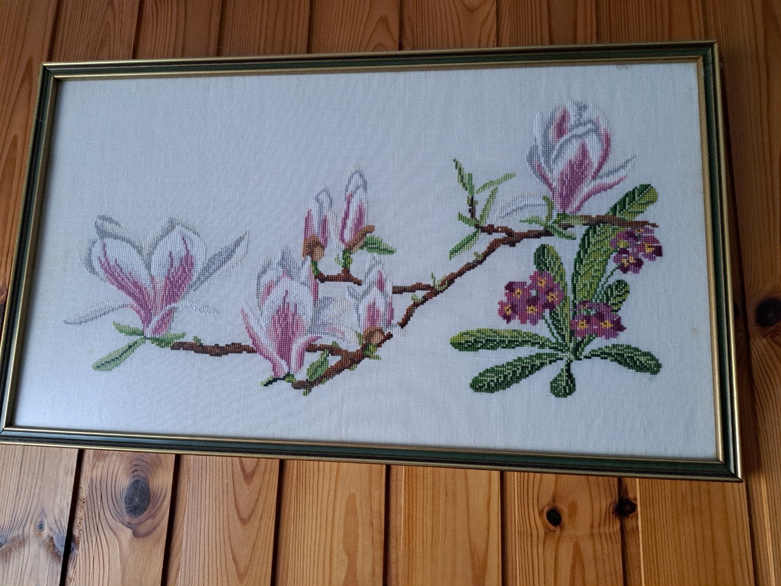 Geborduurd schilderij met magnolias en bloemen, Huis en Inrichting, Woonaccessoires | Schilderijen, Tekeningen en Foto's, Gebruikt