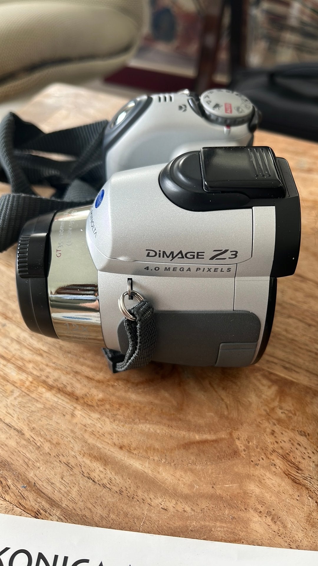 Konica Minolta DiMAGE Z3, een digitale bridgecamera + tas, Ophalen of Verzenden, Zo goed als nieuw, Konica, 8 keer of meer