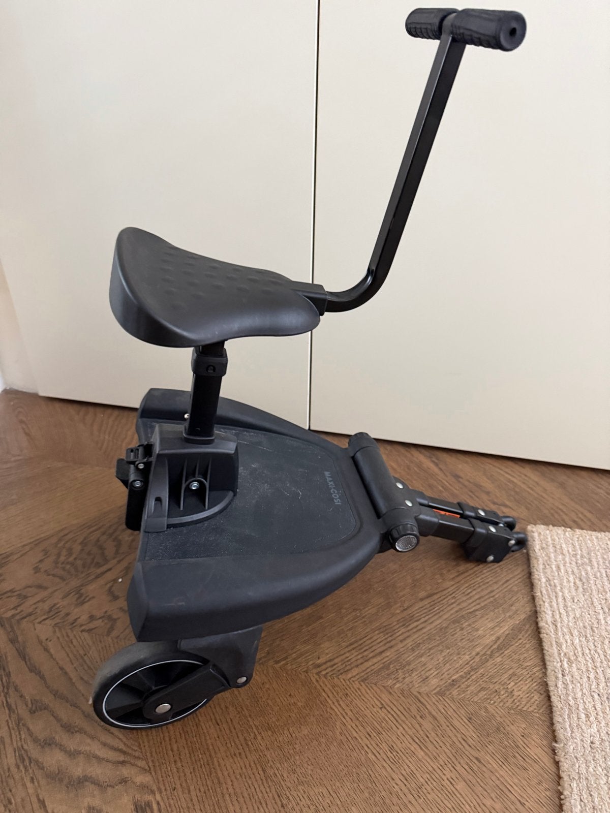 Maxi-Cosi meerijdplankje met zitje, Kinderen en Baby's, Ophalen, Zo goed als nieuw, Kinderwagen, Maxi-Cosi