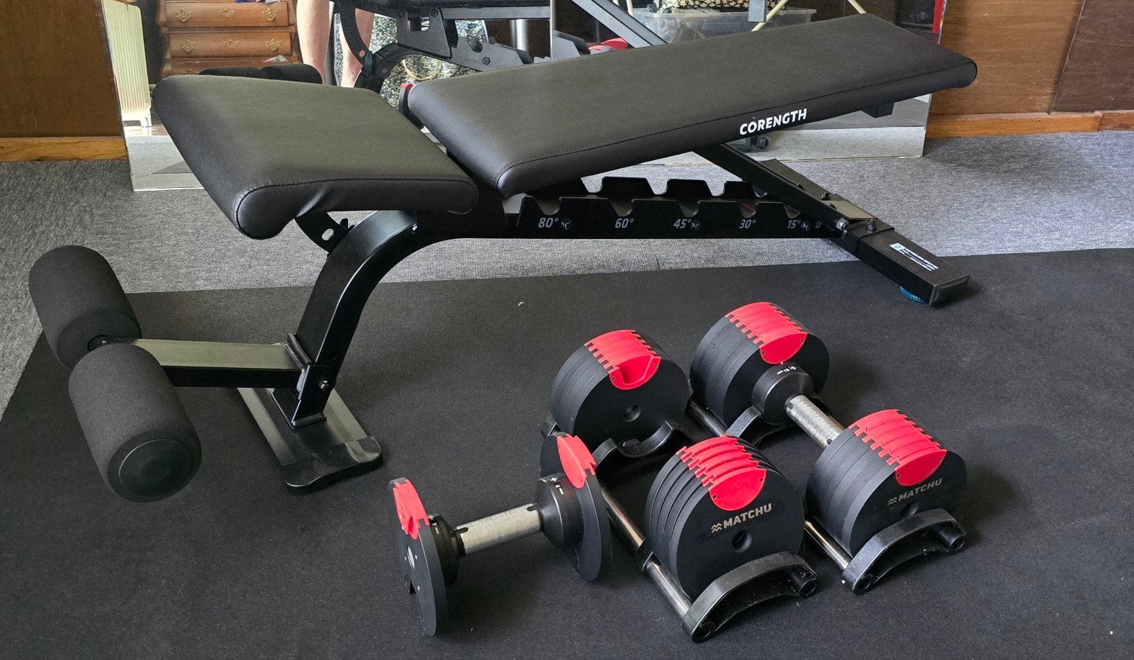 Verstelbare dumbbells en fitnessbank - Complete set, Ophalen, Zo goed als nieuw, Benen, Dumbbell
