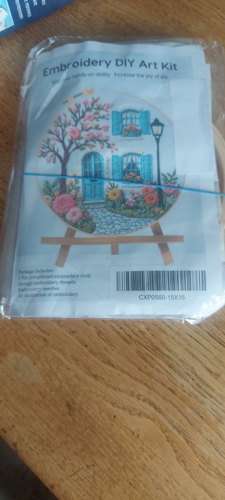Borduurset DIY Kunst Kit - Huisje met bloemen, Ophalen of Verzenden, Nieuw, Handborduren, Borduurpakket