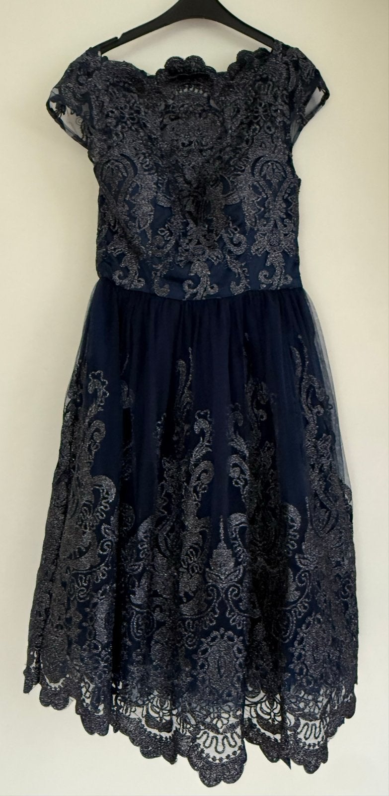 Chique donkerblauwe cocktailjurk- Chi Chi Londo, Maat 38/40 (M), Blauw, Ophalen of Verzenden, Zo goed als nieuw